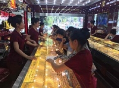 Thông tin thị trường vàng sáng 16.8.2017: Vàng tiếp tục sụt giảm
