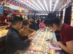 Thông tin thị trường vàng sáng 10.12.2018: Đầu tuần vàng trong nước bật tăng