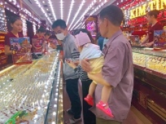 Bản tin thị trường vàng sáng 22/7: Giá vàng trong nước đồng loạt tăng